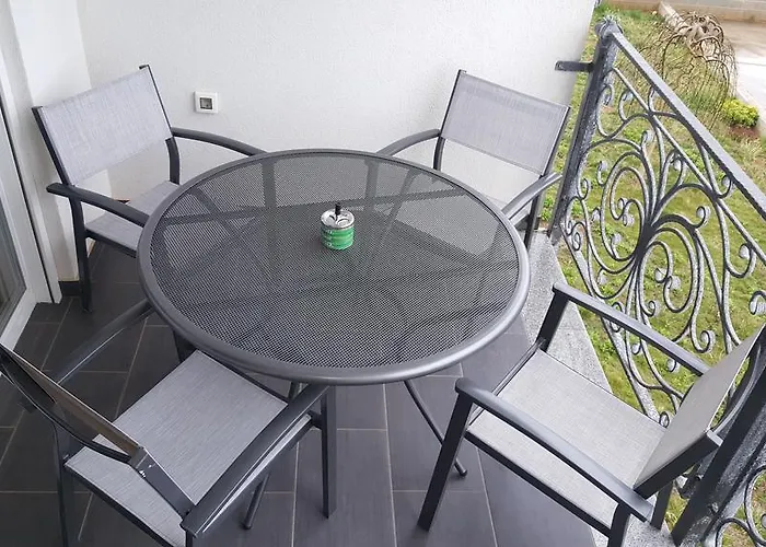 아파트 Sunset 자톤