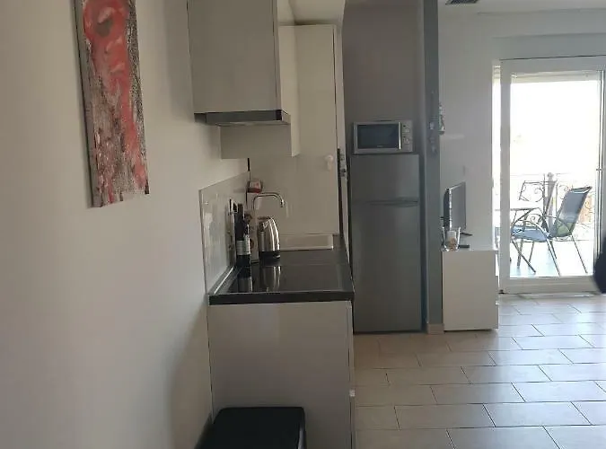 아파트 Sunset 자톤