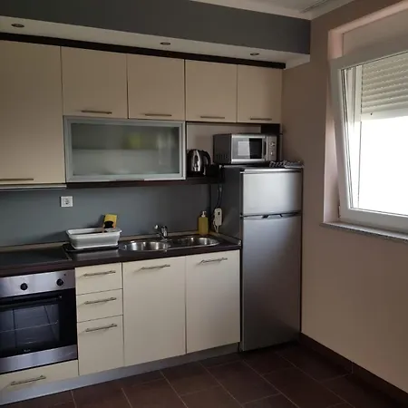 Sunset Apartment *